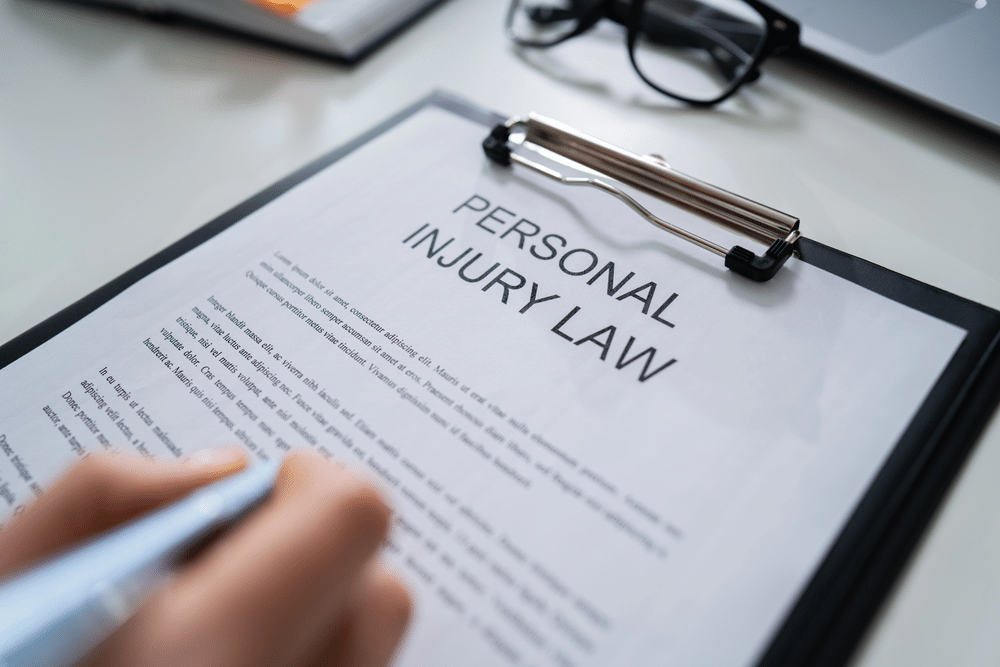 Signing a Personal Injury Law Retainer Agreement with a Lawyer in NV